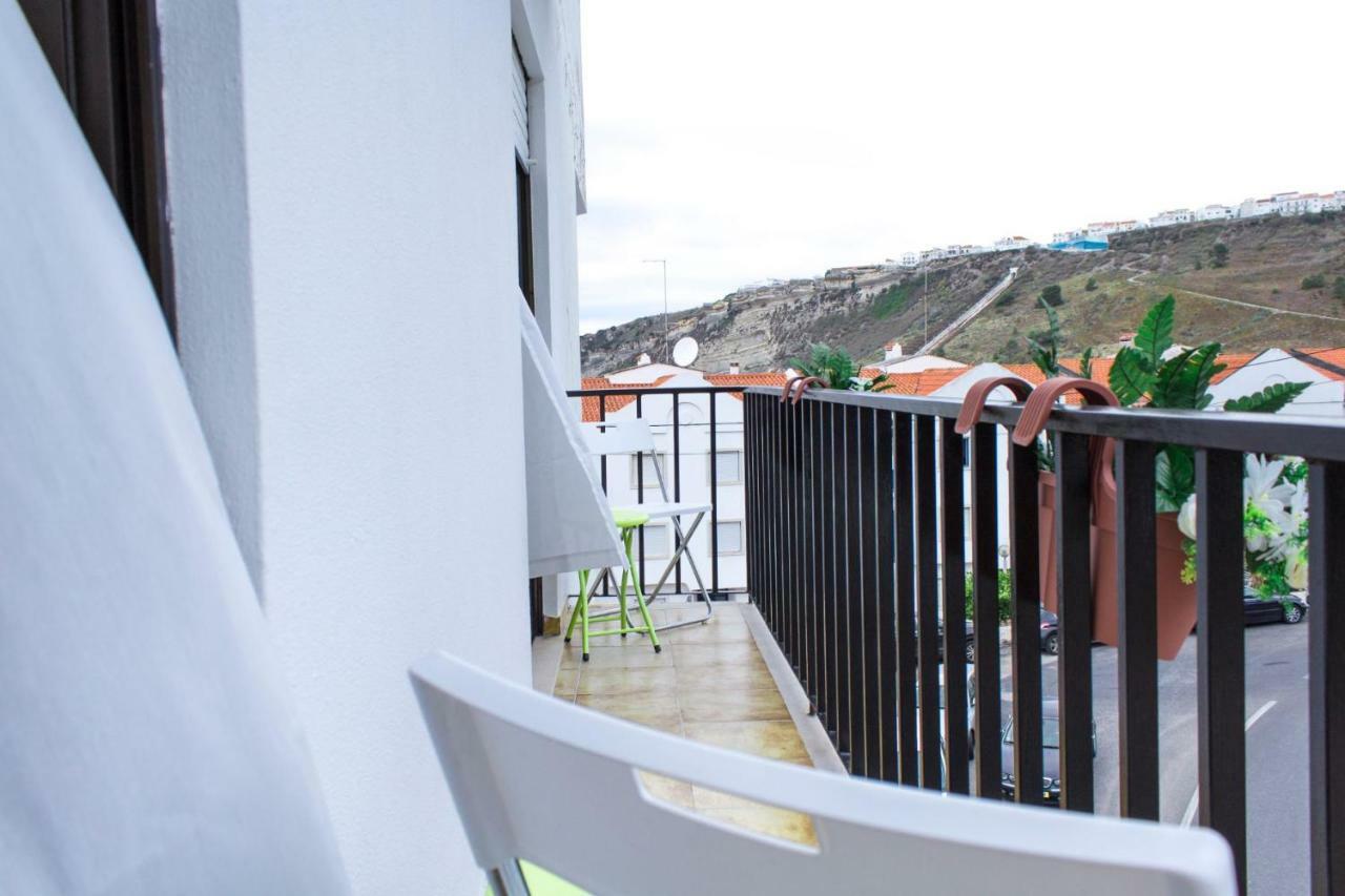 Paz & Amor Guest House - Peace & Love Nazare Exterior photo